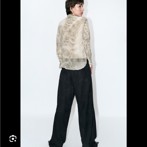 ZARA SNAKE PRINT BLOUSE WITH TIE - Picture 3 of 6
